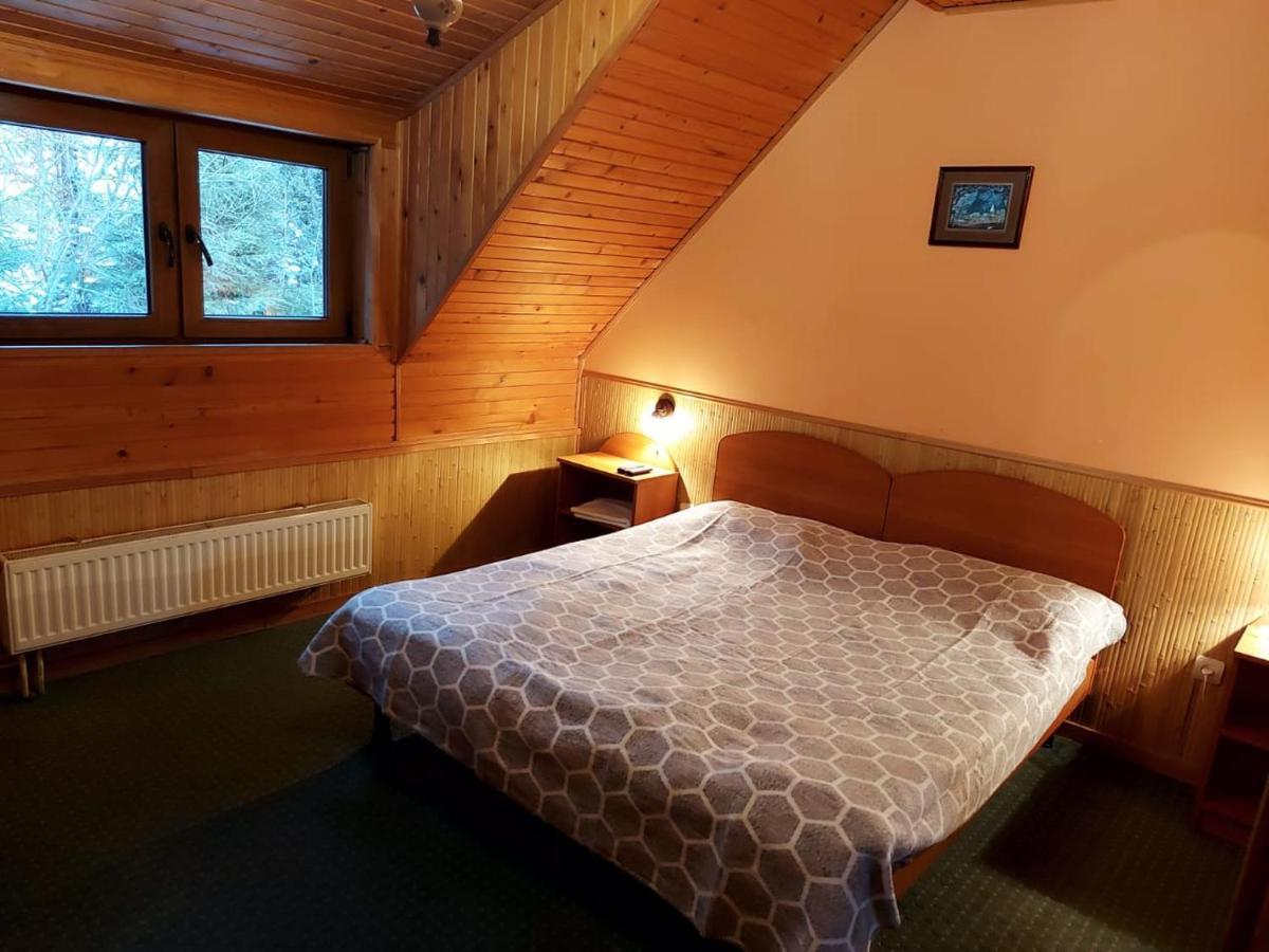Villa Затишок Tysovets Esterno foto